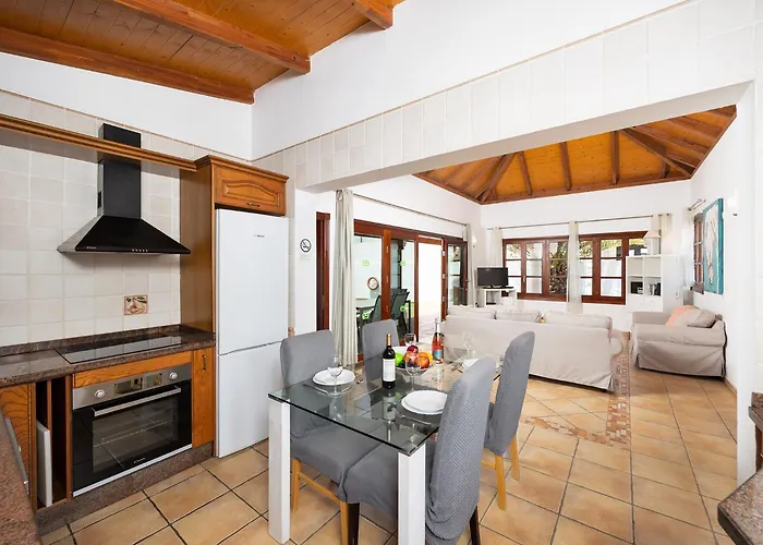 Brisa Del Mar 12 Villa